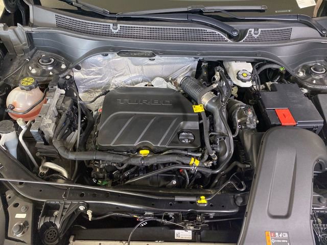 Used 2024 Chevrolet Trax LT w/ Driver Confidence Package FWD image 16