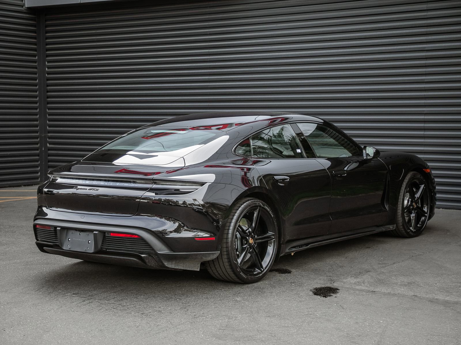 Certified 2023 Porsche Taycan GTS image 10