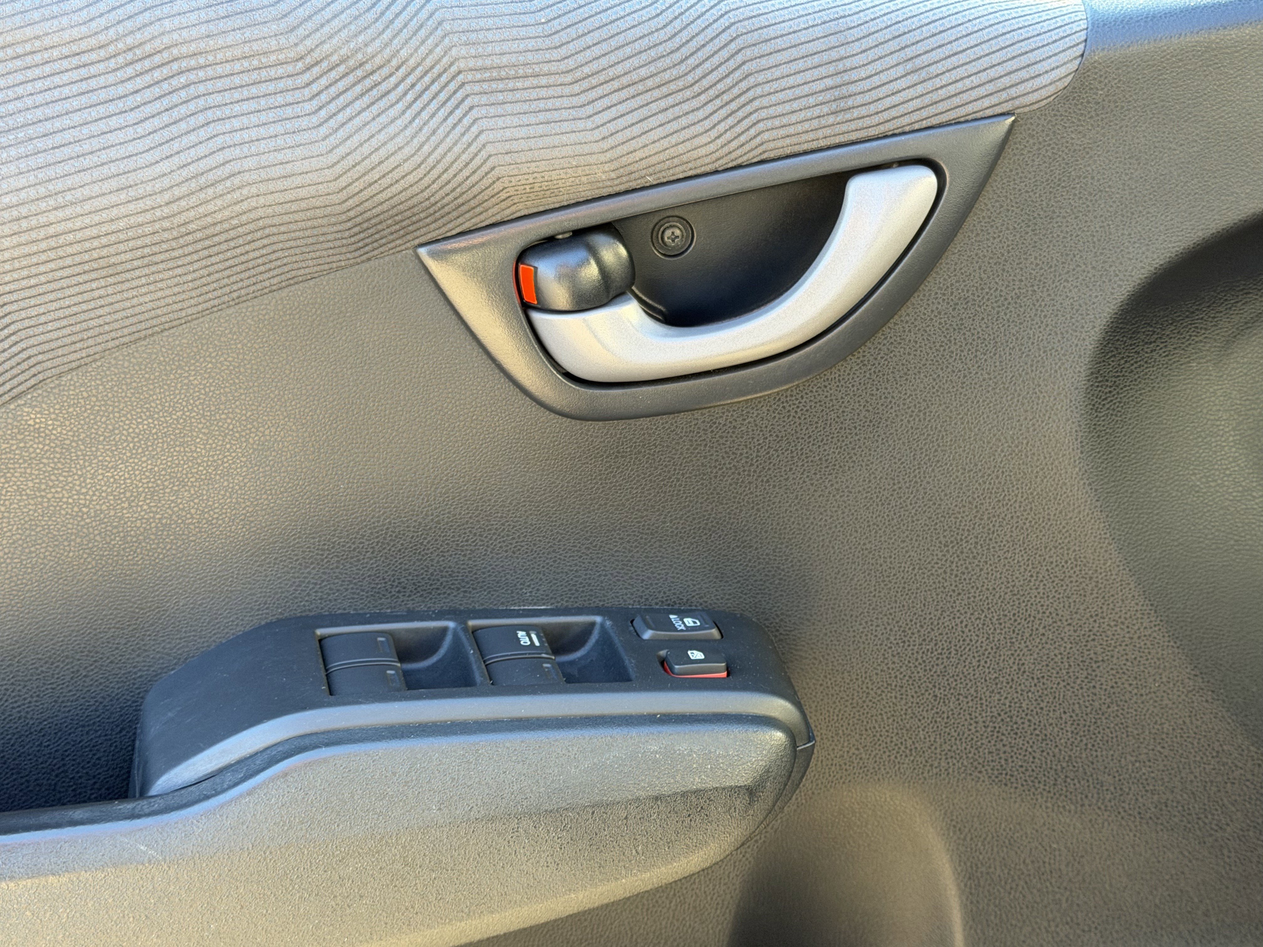 Used 2010 Honda Fit image 11