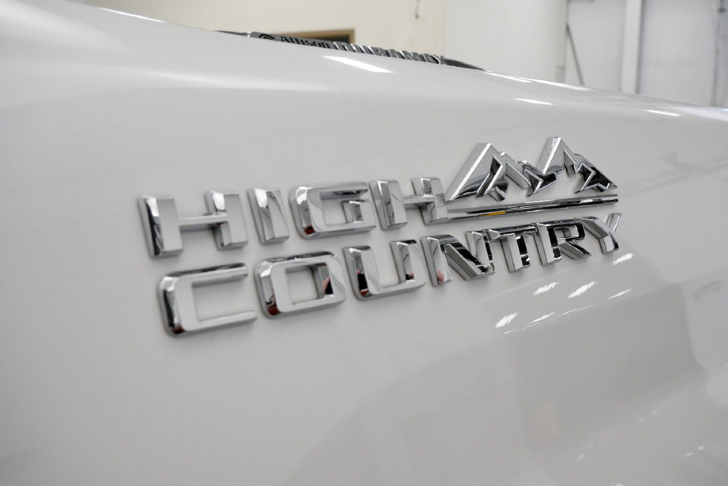 Used 2023 Chevrolet Silverado 2500 High Country w/ Safety Package II AWD/4WD image 12