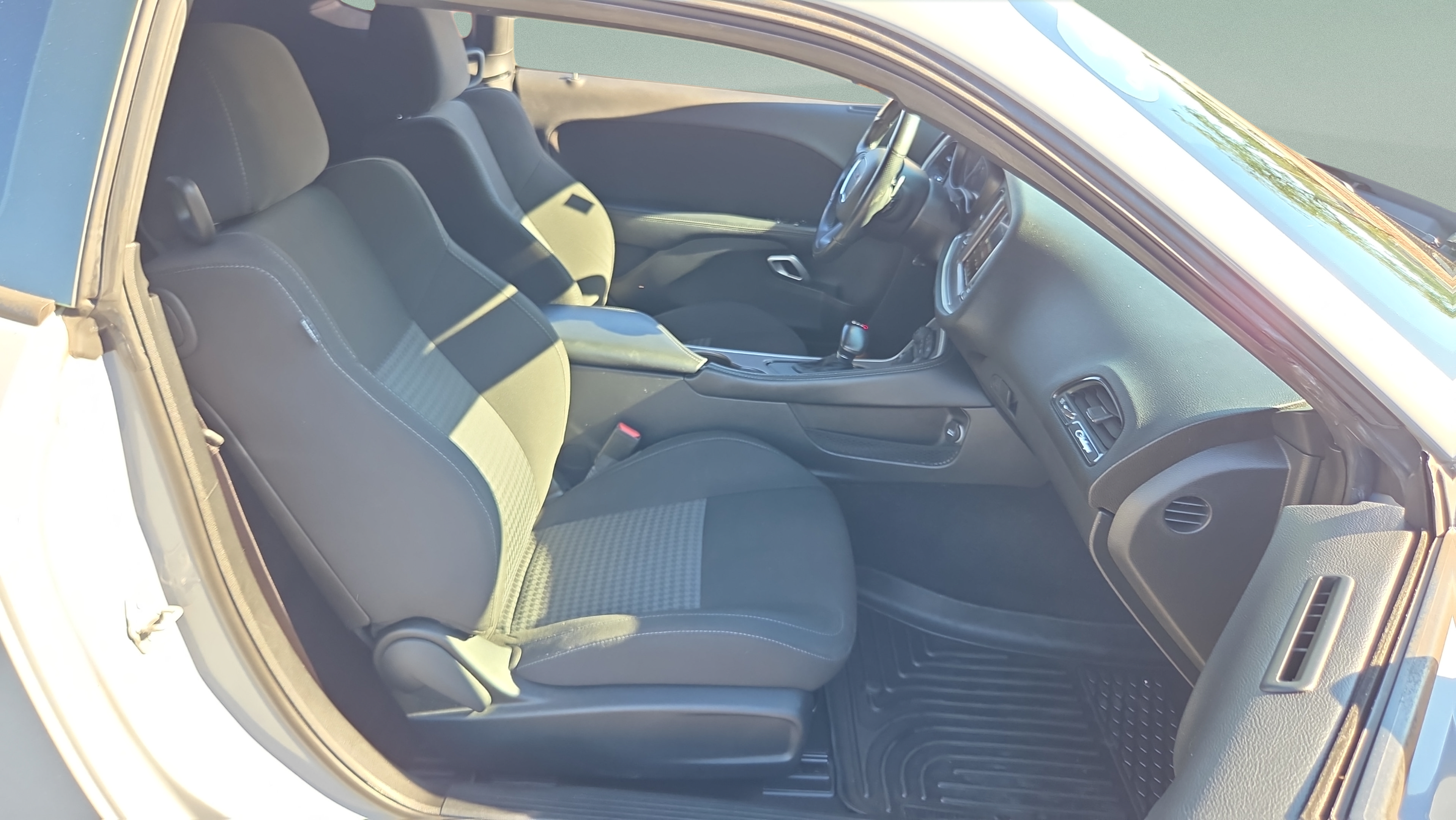 Used 2022 Dodge Challenger R/T w/ Blacktop Package RWD image 15