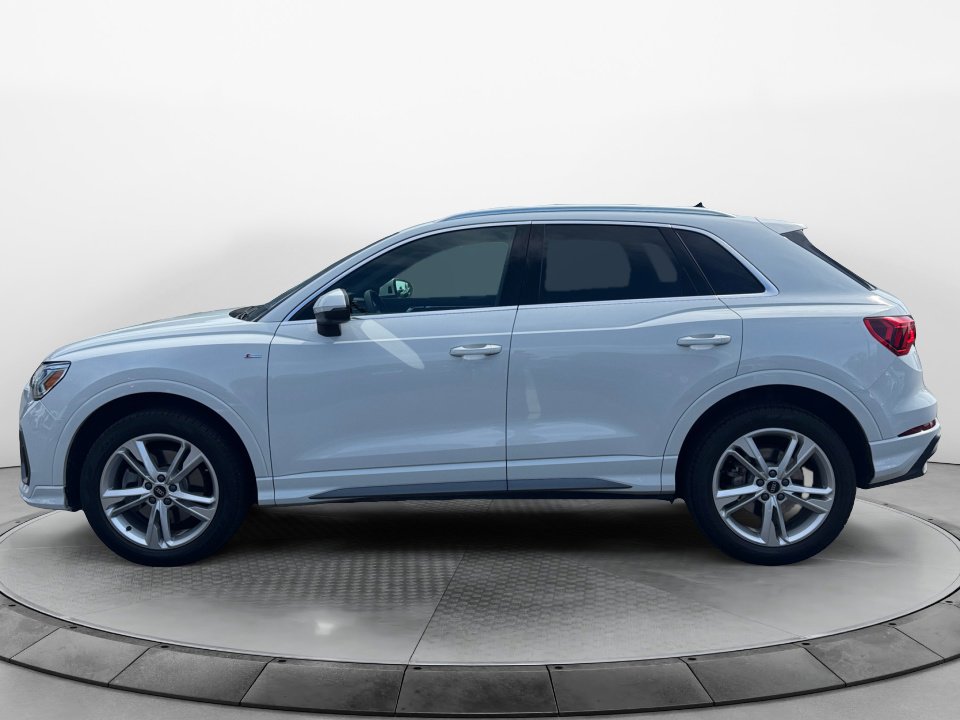 Used 2023 Audi Q3 2.0T Premium Plus AWD/4WD image 4