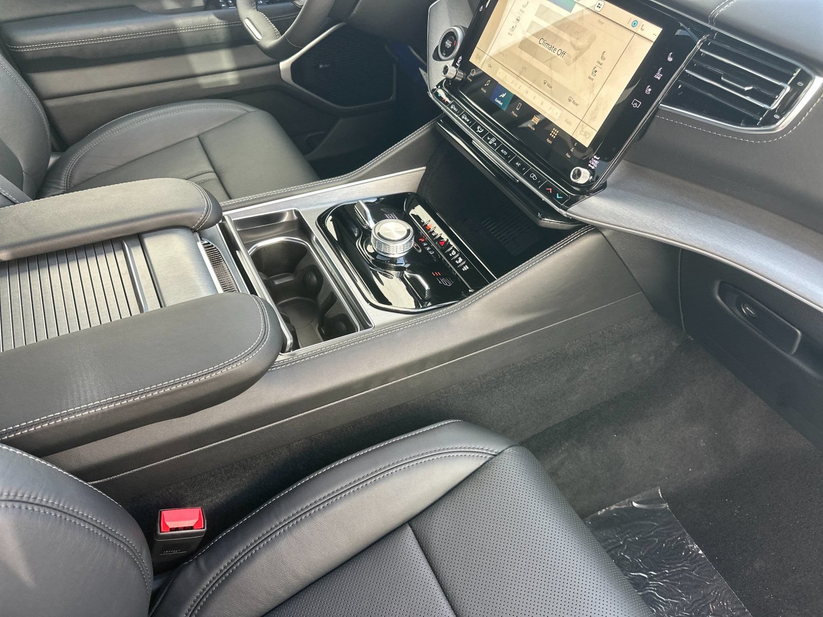 New 2026 Jeep Grand Wagoneer Limited AWD/4WD image 17