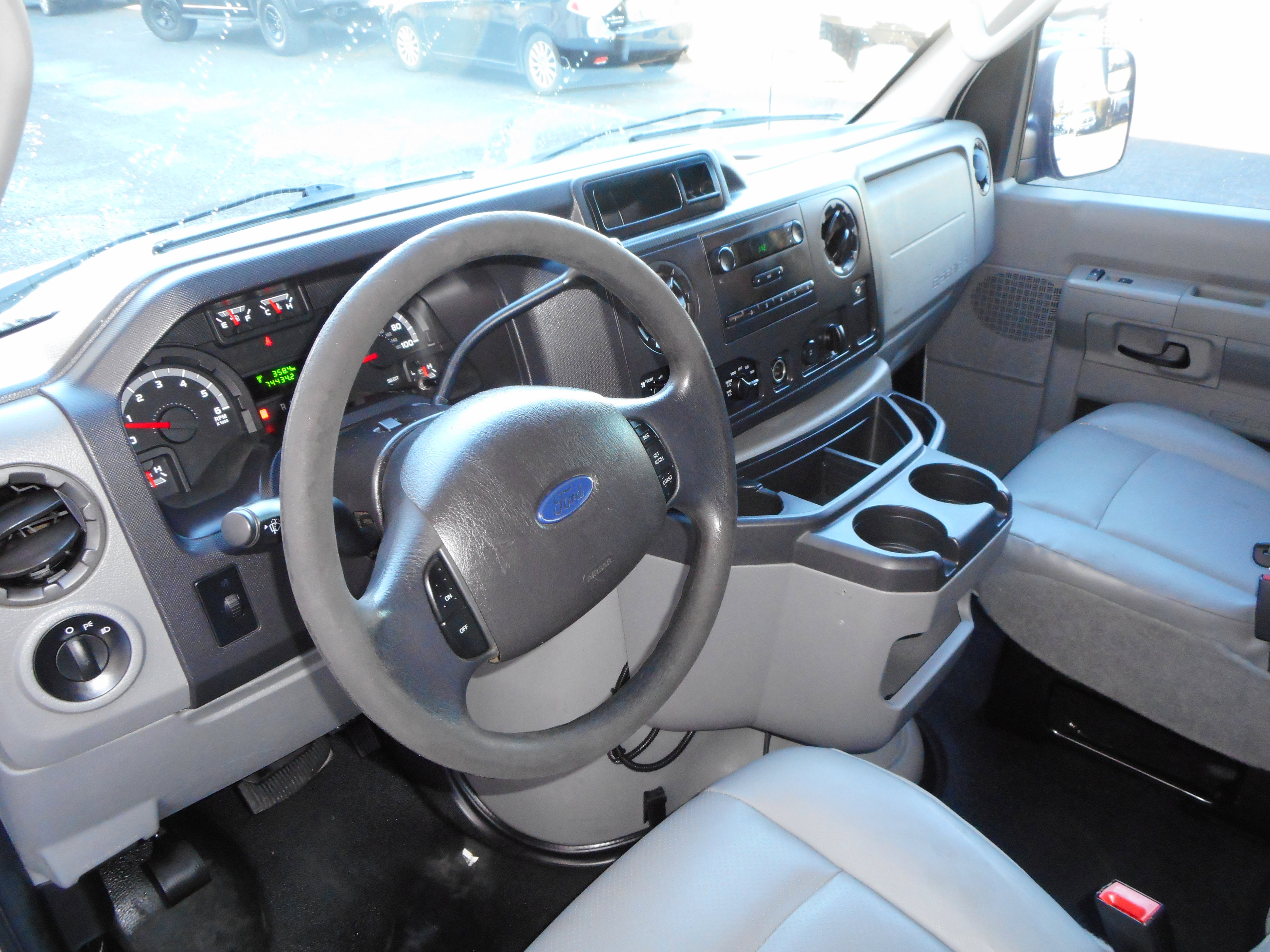 Used 2012 Ford E-350 and Econoline 350 XL w/ PWR Windows & Locks Group image 14