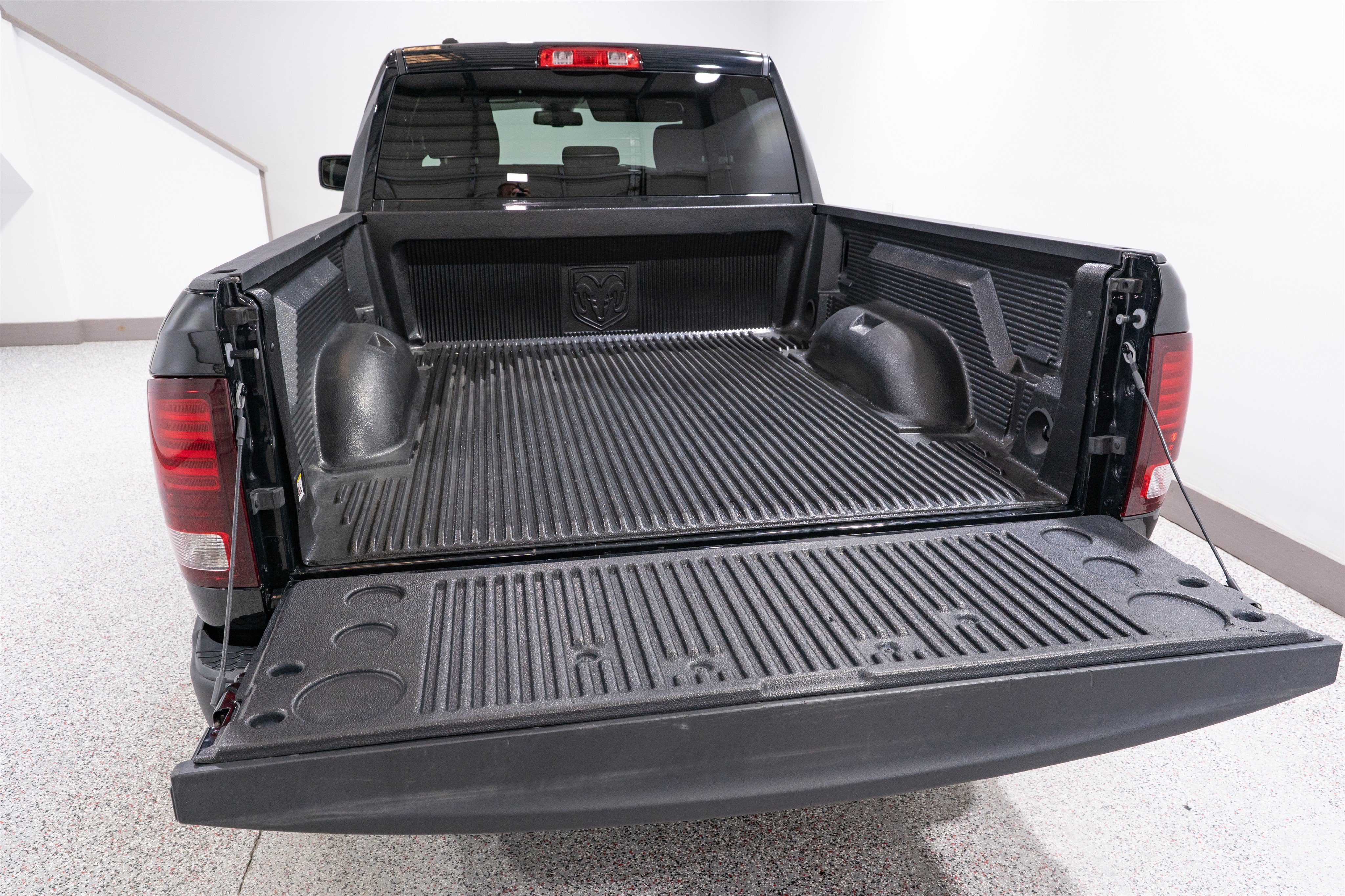 Used 2022 RAM 1500 Warlock AWD/4WD image 10