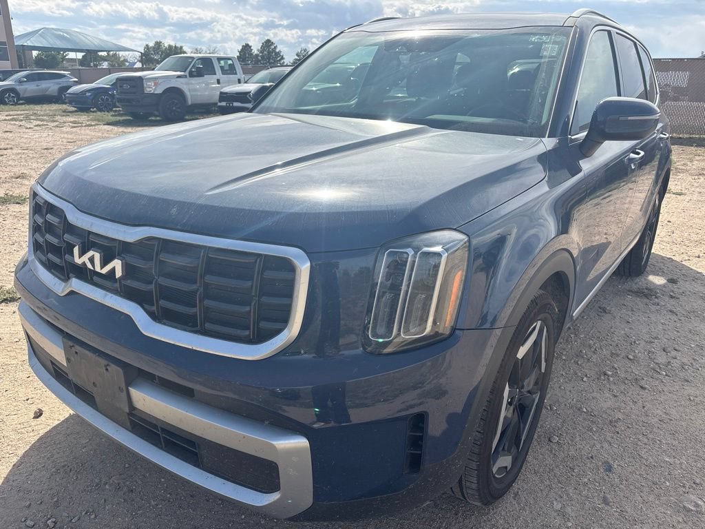Certified 2023 Kia Telluride S w/ S Sunroof Package