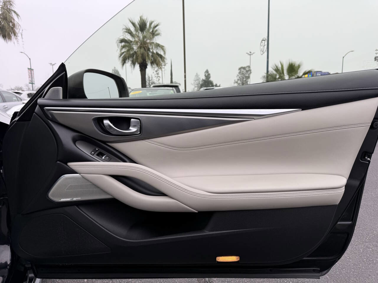 Used 2017 INFINITI Q60 3.0t image 14