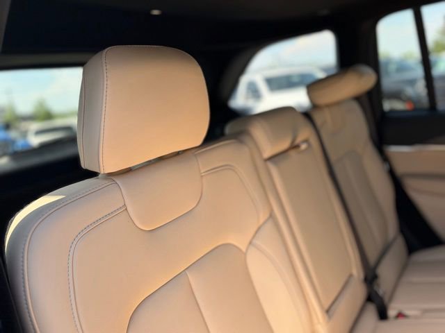New 2026 Jeep Grand Cherokee Limited AWD/4WD image 31