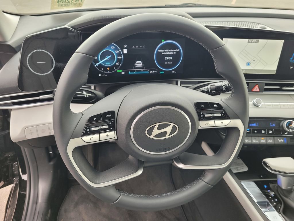 New 2026 Hyundai Elantra Limited image 19