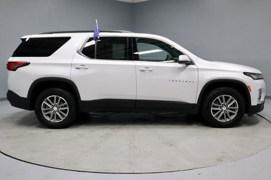 Used 2023 Chevrolet Traverse LT image 11