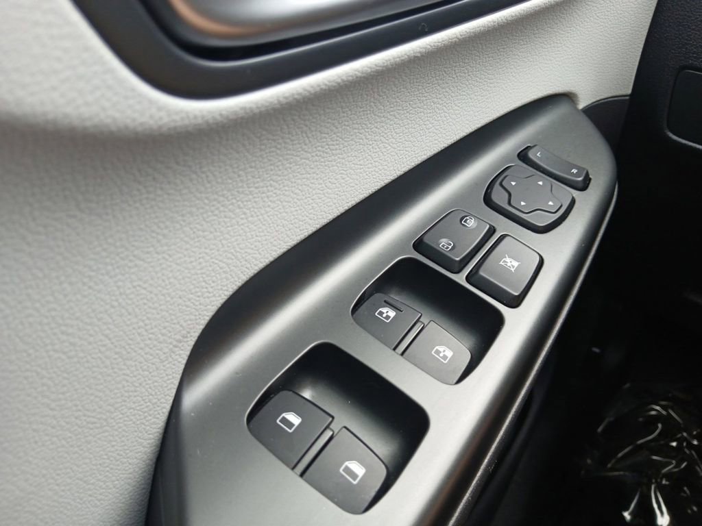 Certified 2023 Hyundai Kona SE FWD image 17
