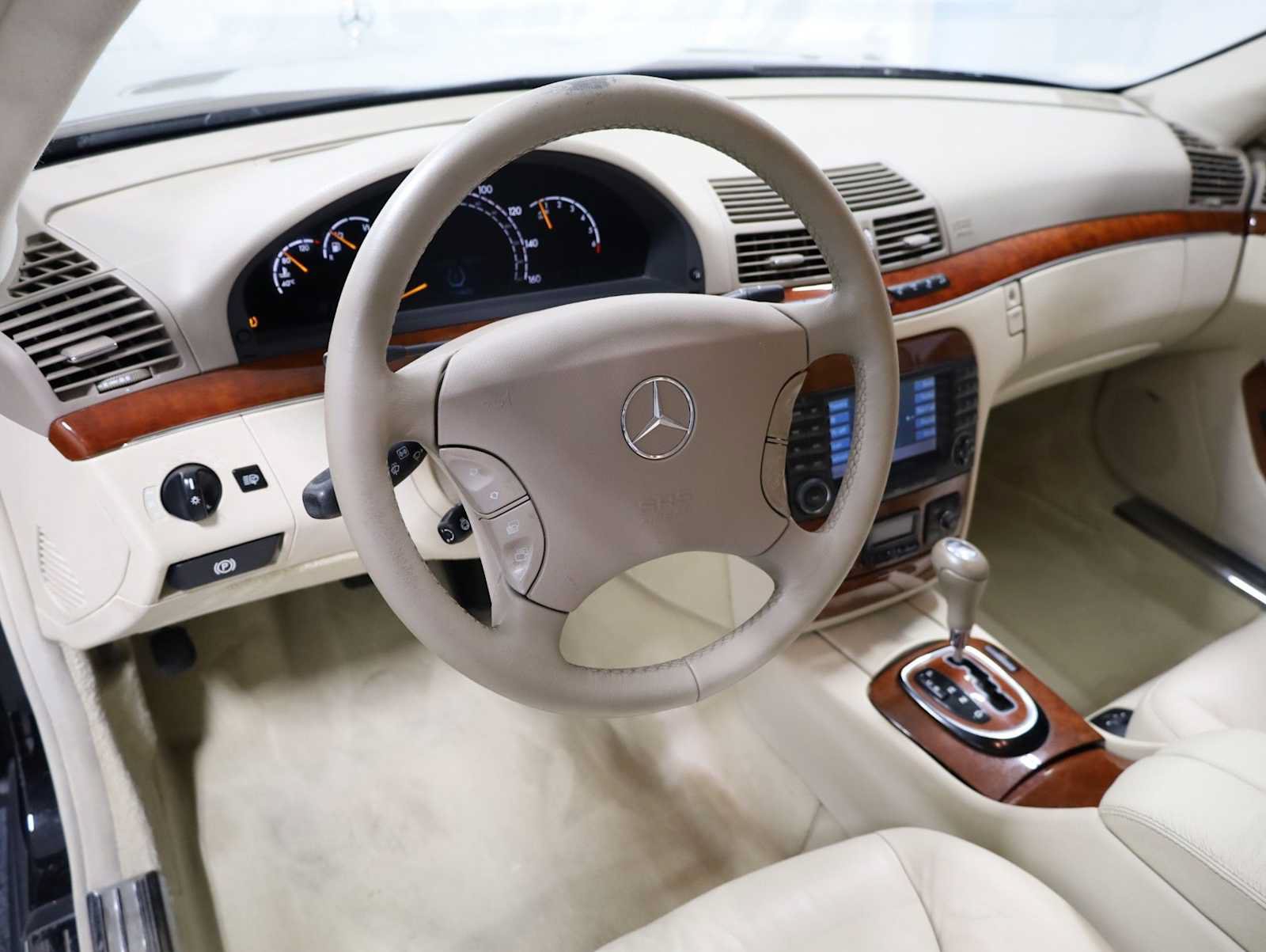 Used 2004 Mercedes-Benz S 430 image 4