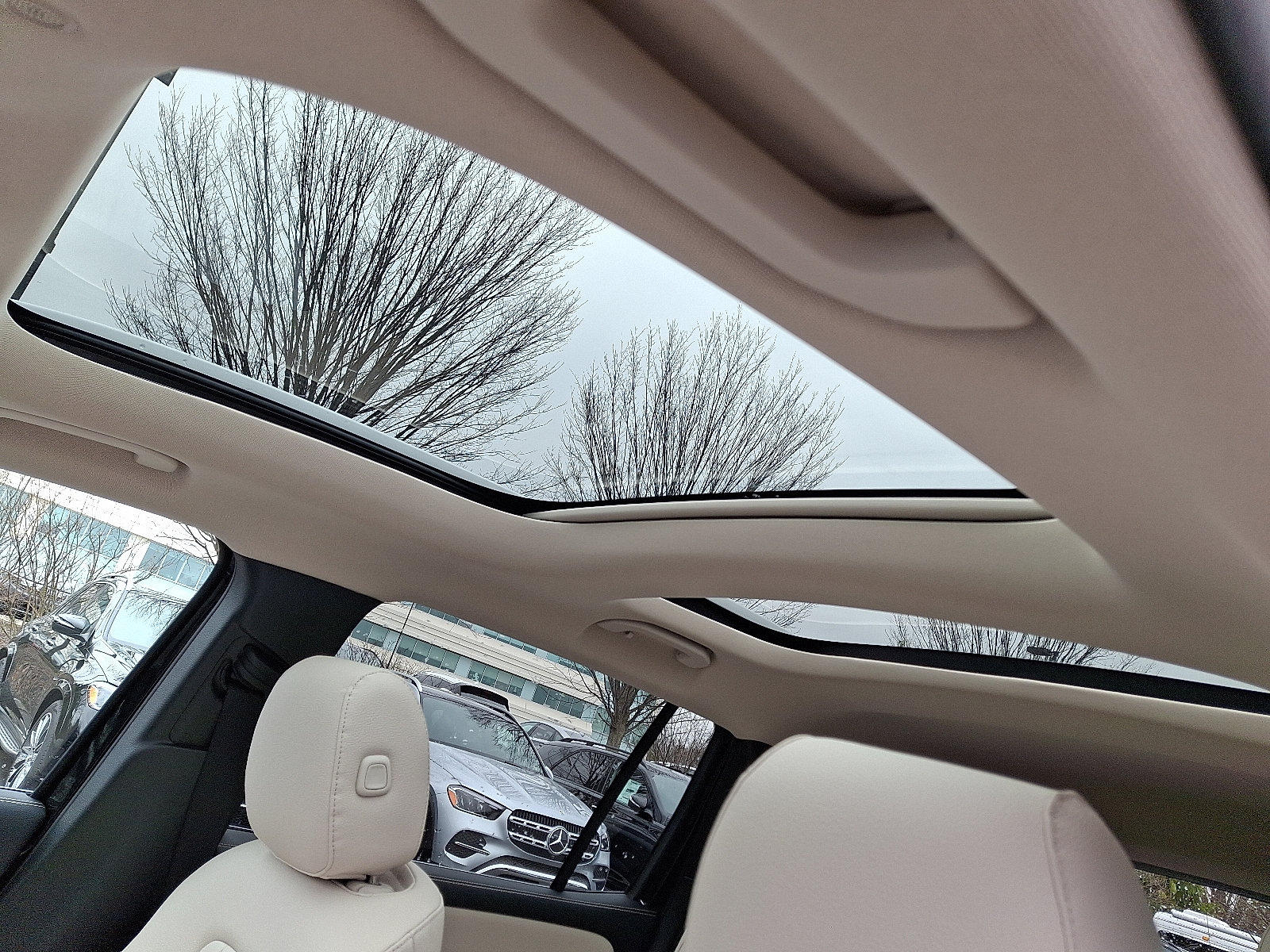 New 2026 Mercedes-Benz GLB 250 4MATIC image 12