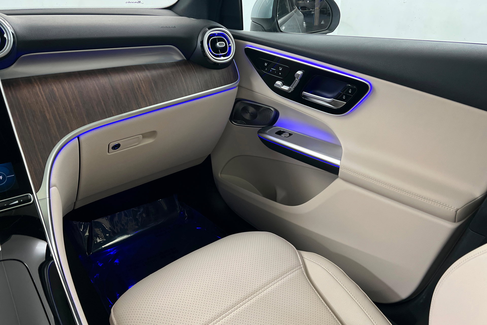 New 2026 Mercedes-Benz GLC 300 4MATIC image 10