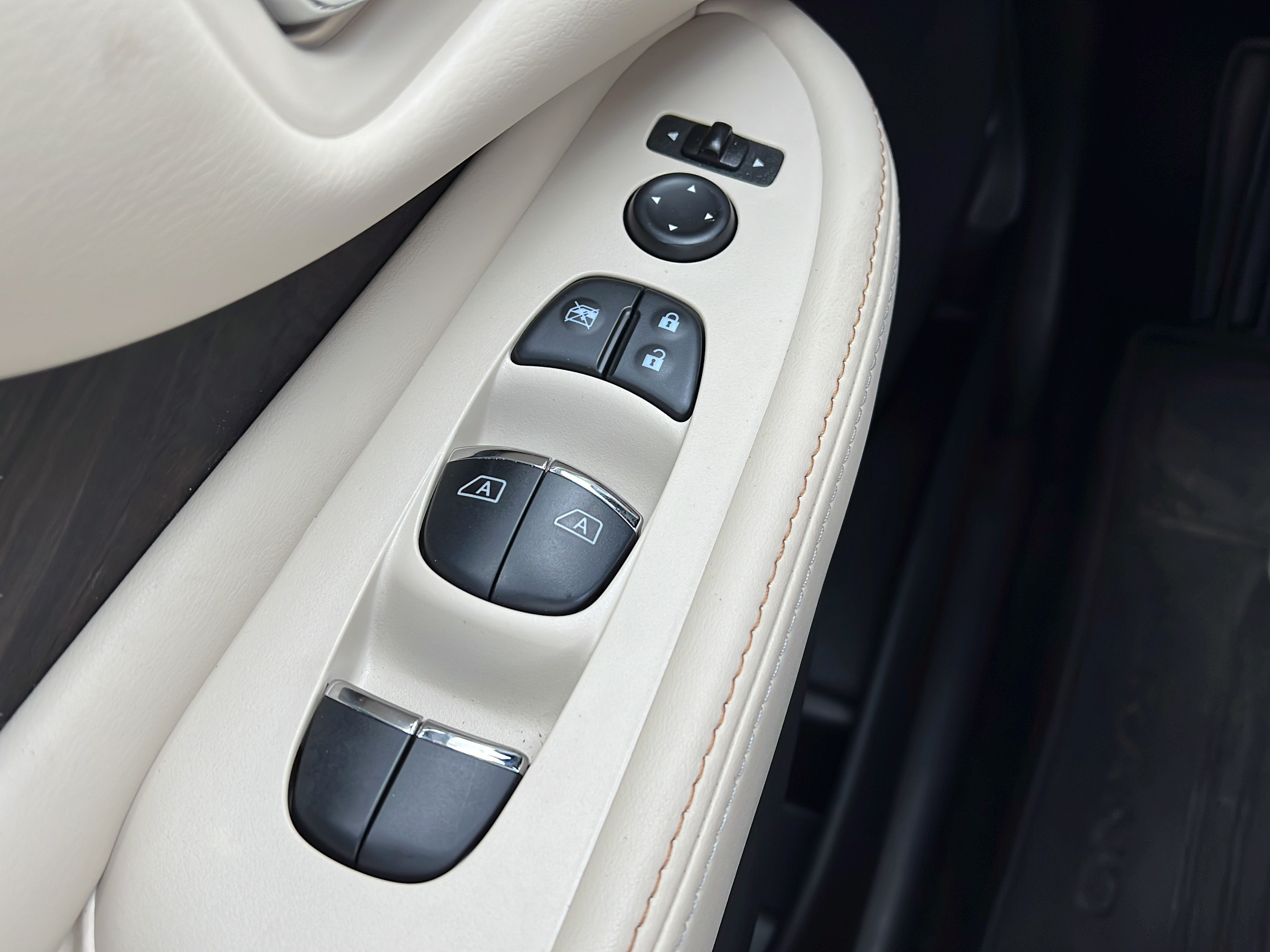 Used 2021 Nissan Murano Platinum w/ Cargo Package FWD image 20