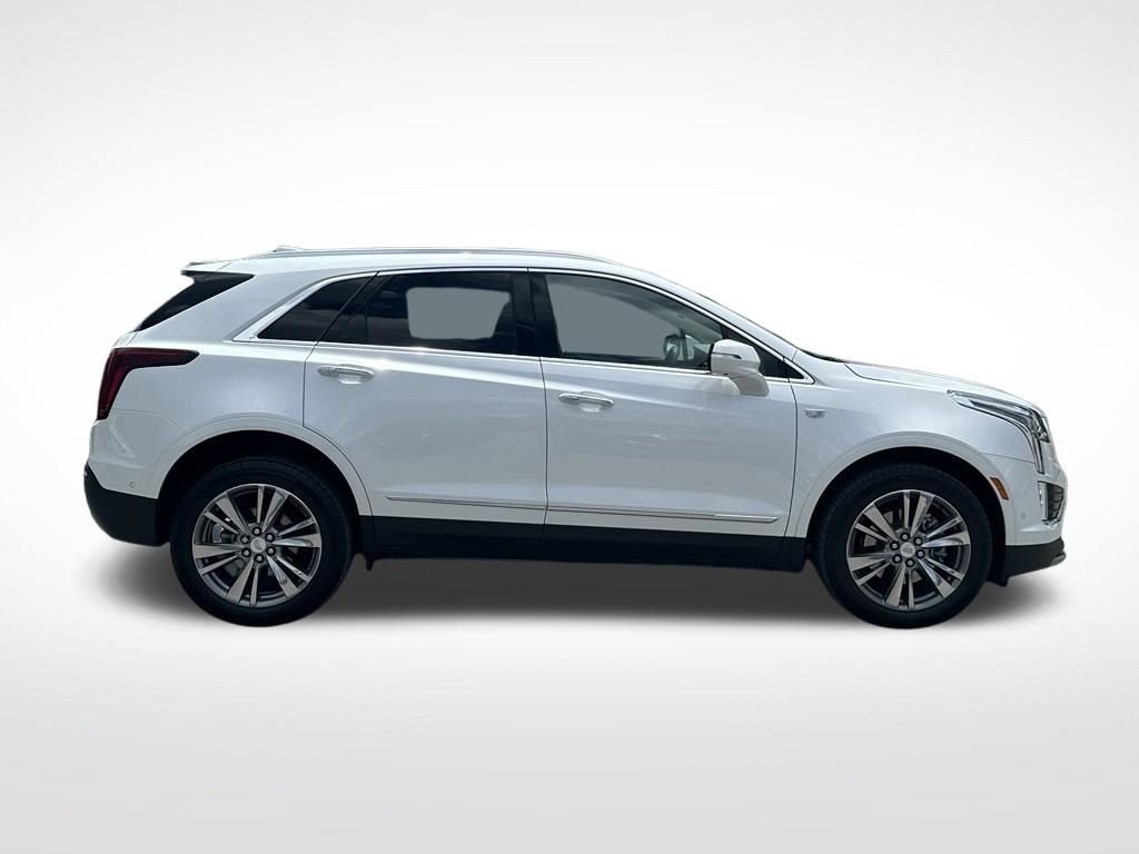 Certified 2022 Cadillac XT5 Premium Luxury w/ Technology Package FWD image 6