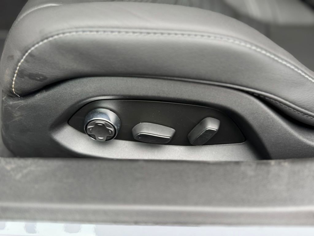 Used 2025 Chevrolet Corvette Z06 w/ Battery Protection Package image 38