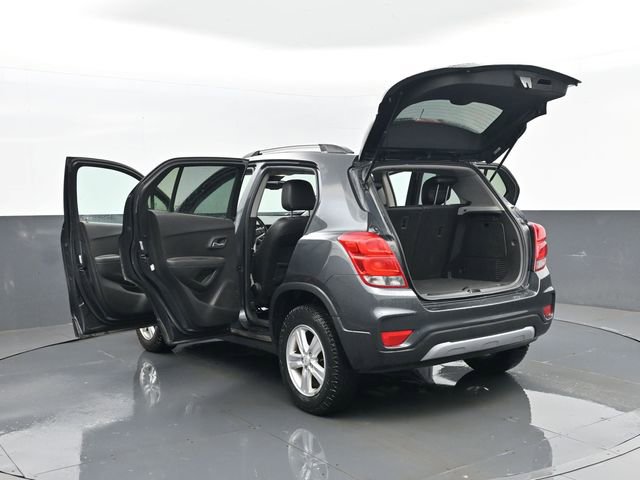 Used 2017 Chevrolet Trax LT w/ LT Convenience Package image 29