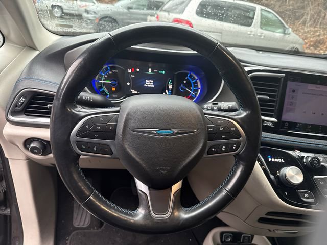 Used 2021 Chrysler Pacifica Touring-L image 50