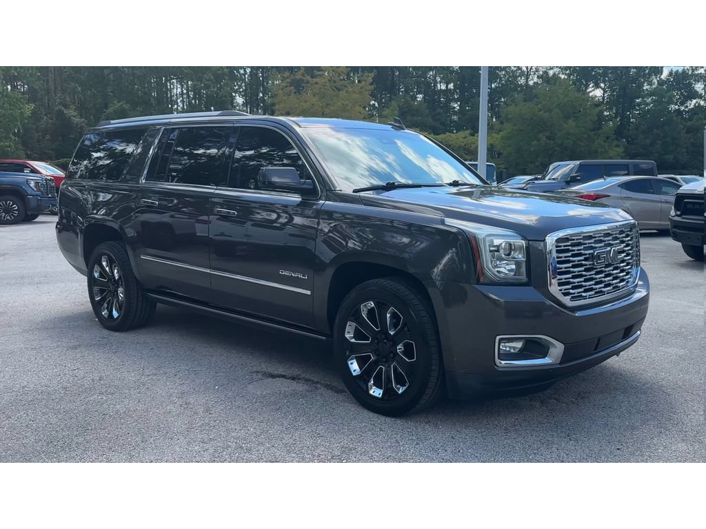 Used 2020 GMC Yukon XL Denali w/ Denali Premium Package RWD image 2