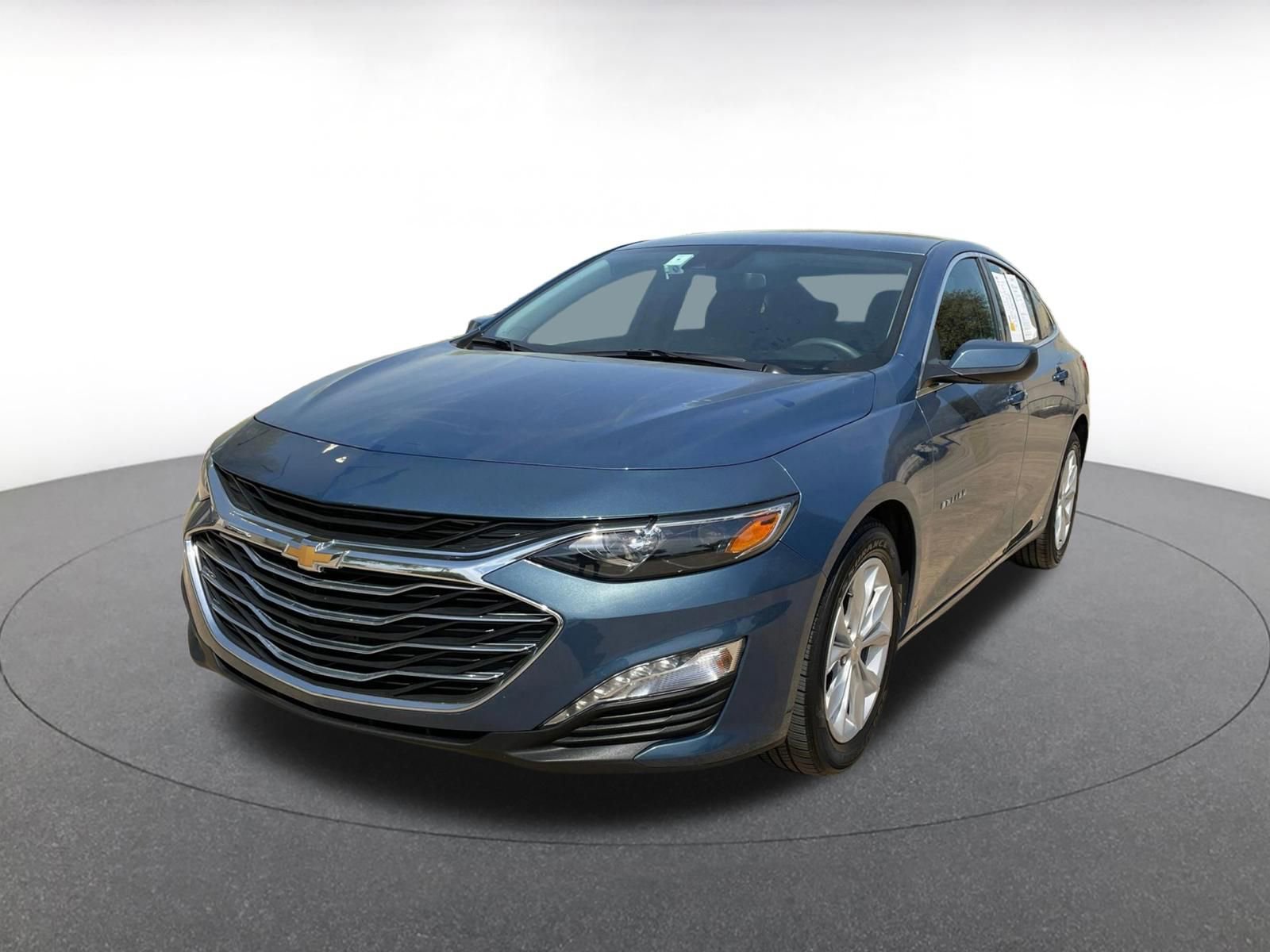 Used 2024 Chevrolet Malibu LT image 4