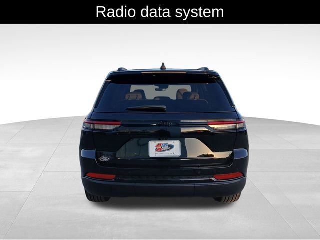 New 2025 Jeep Grand Cherokee Limited image 5