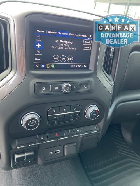 Used 2025 Chevrolet Silverado 2500 Custom AWD/4WD image 4