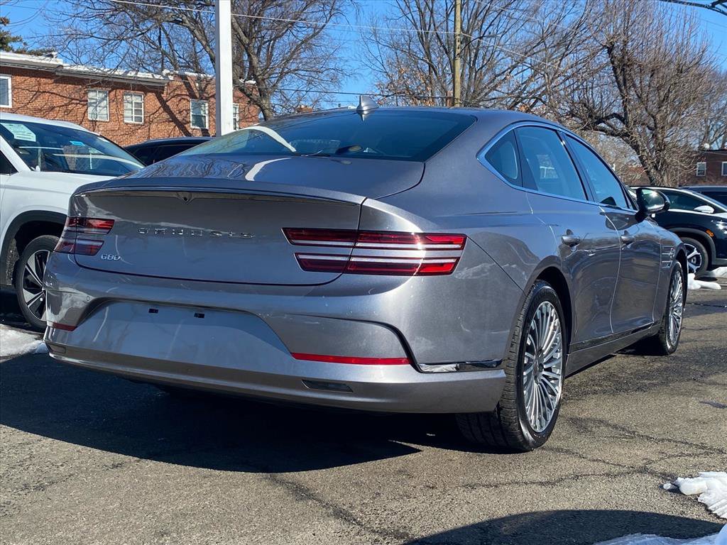 Used 2023 Genesis G80 image 3