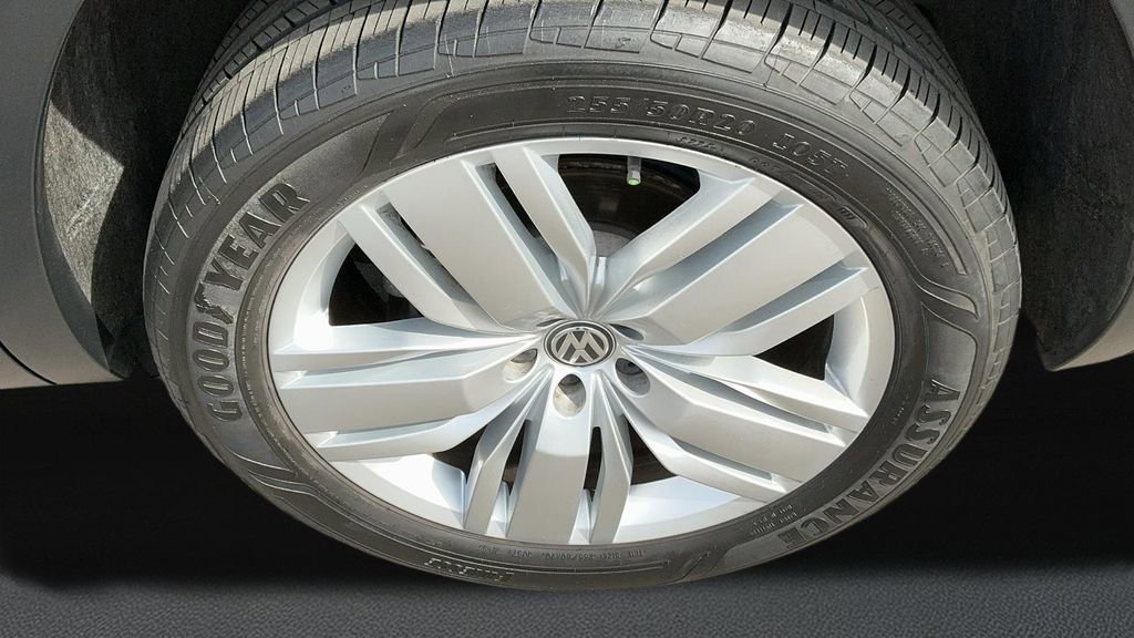Used 2019 Volkswagen Atlas SE w/ Towing Package FWD image 9
