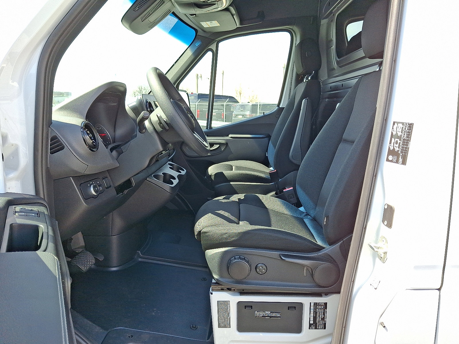 Used 2024 Mercedes-Benz Sprinter 3500 image 13