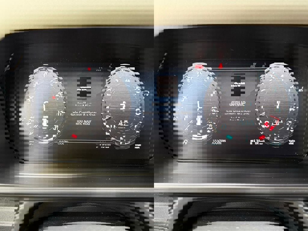 New 2026 Land Rover Defender 110 S image 30