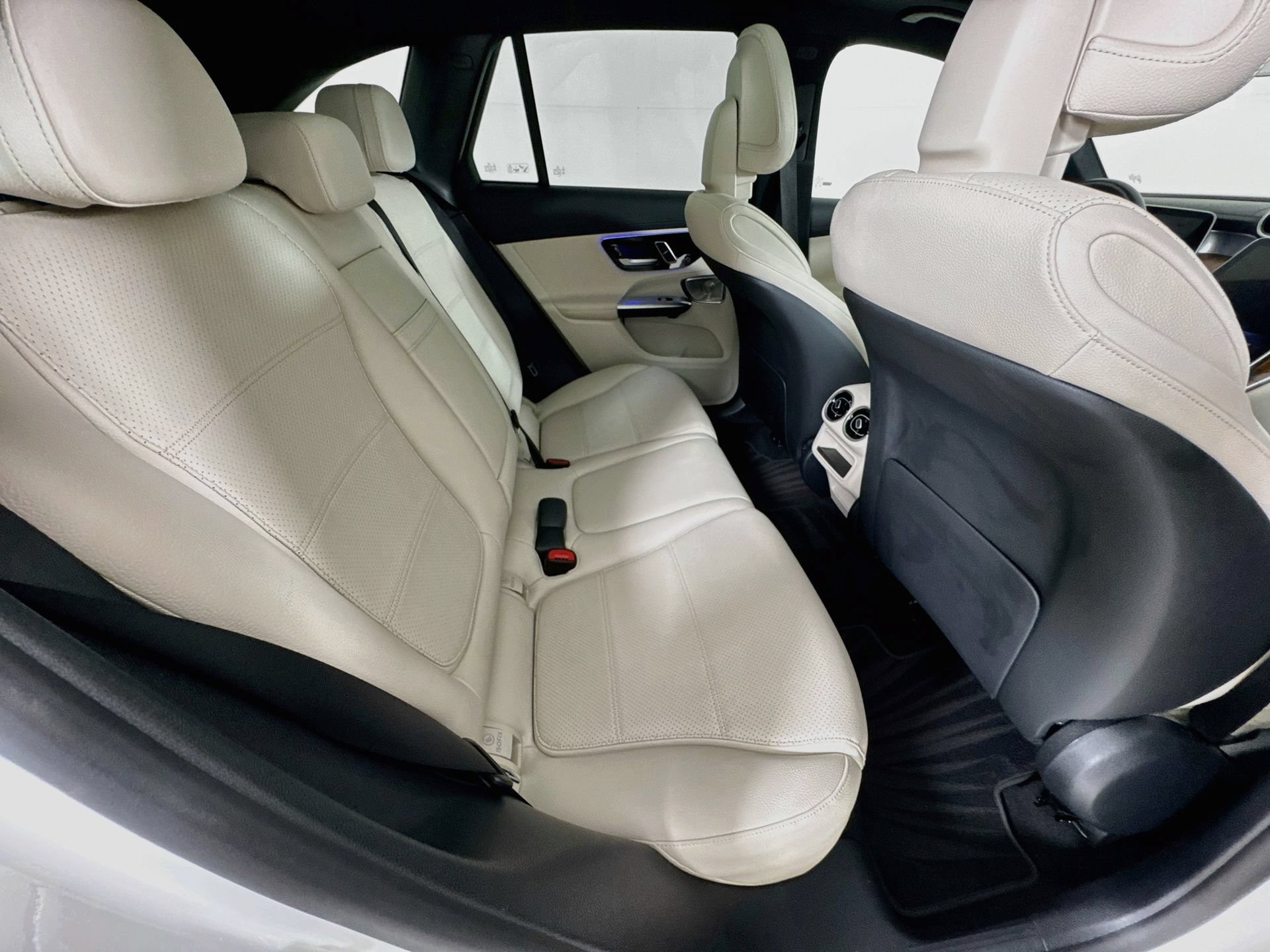 Certified 2023 Mercedes-Benz GLC 300 4MATIC image 30