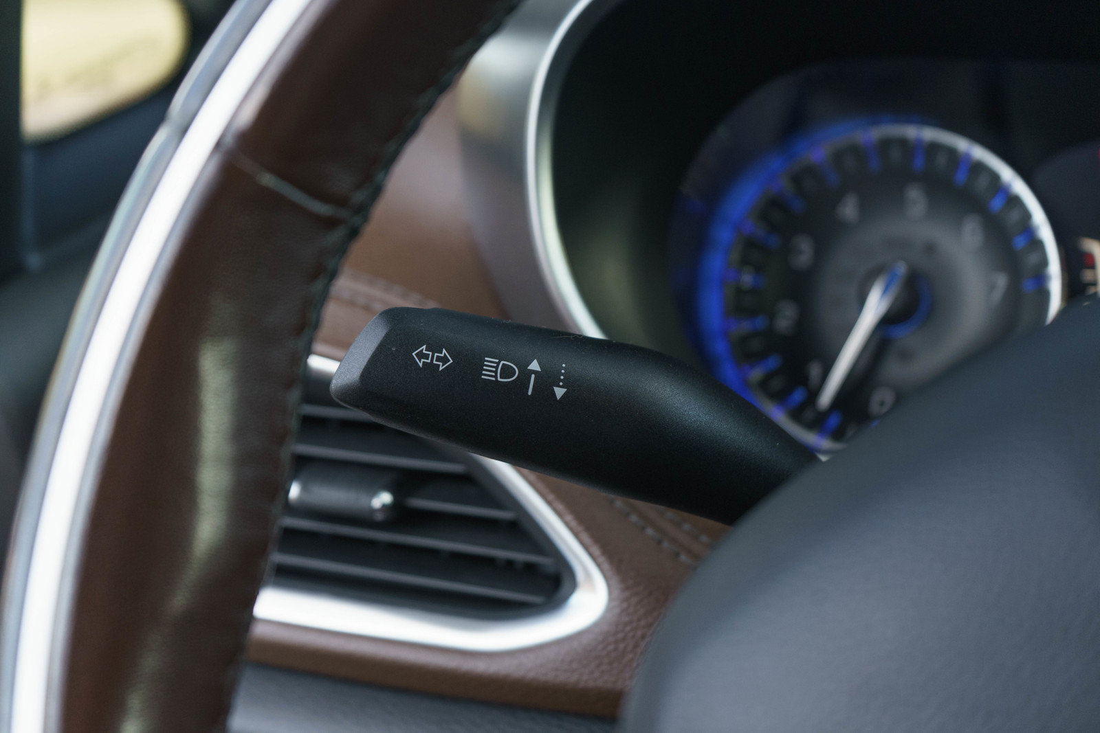 Used 2019 Chrysler Pacifica Limited FWD image 24