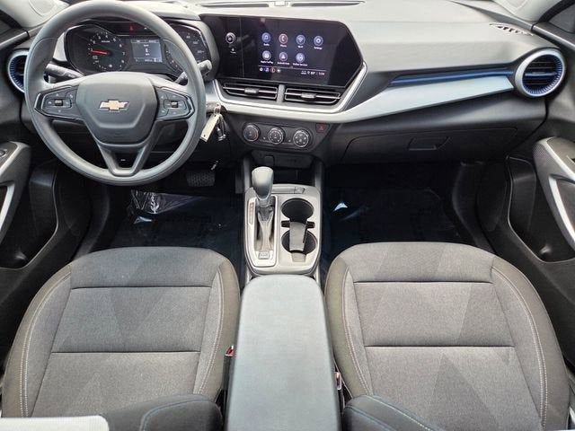 Used 2024 Chevrolet Trax LS w/ LS Convenience Package image 16