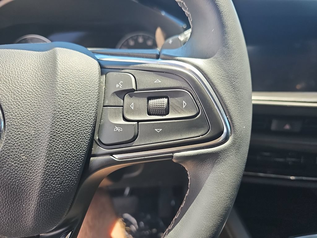 Certified 2023 Buick Envision Essence AWD/4WD image 23
