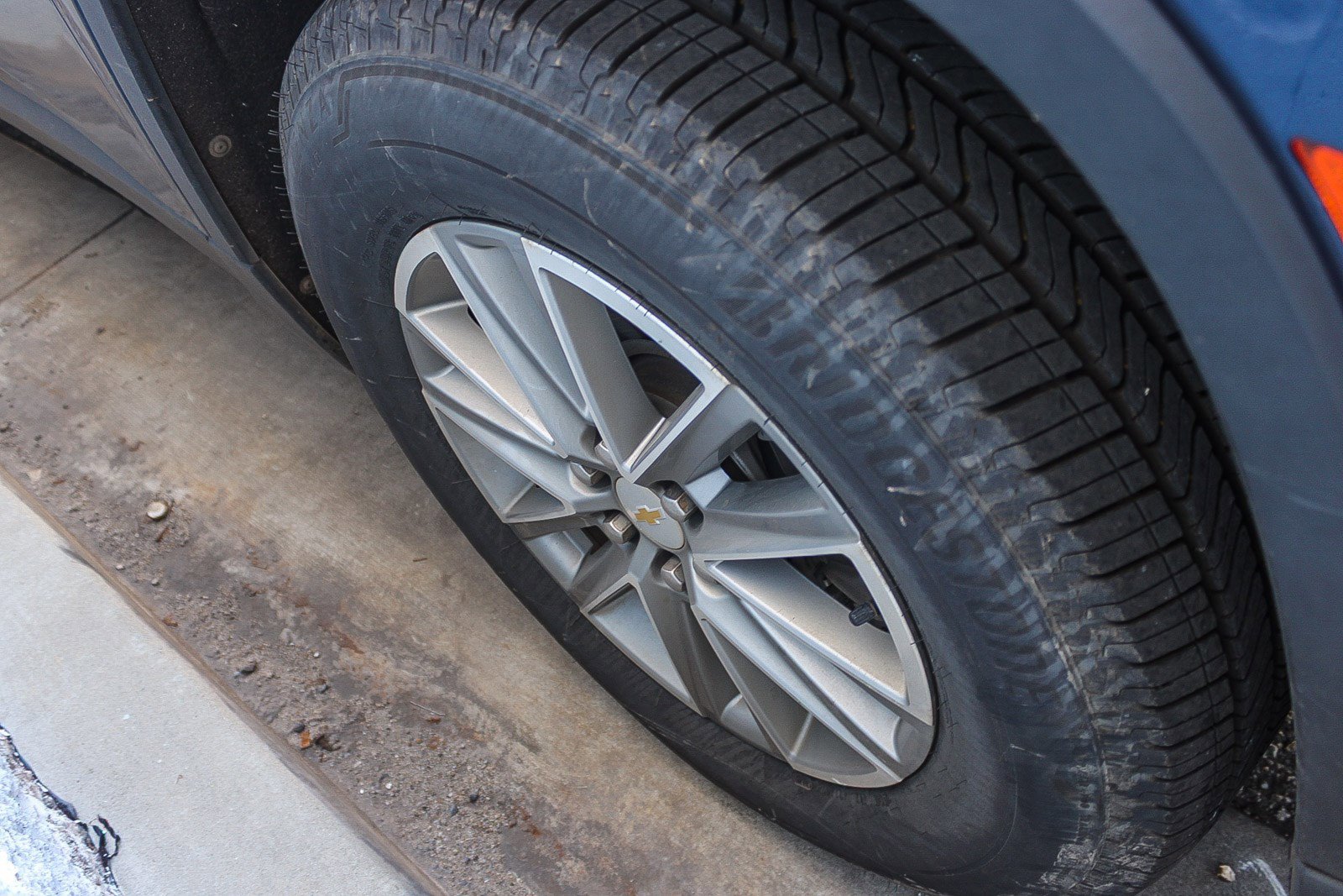 Used 2023 Chevrolet Traverse LT FWD image 17