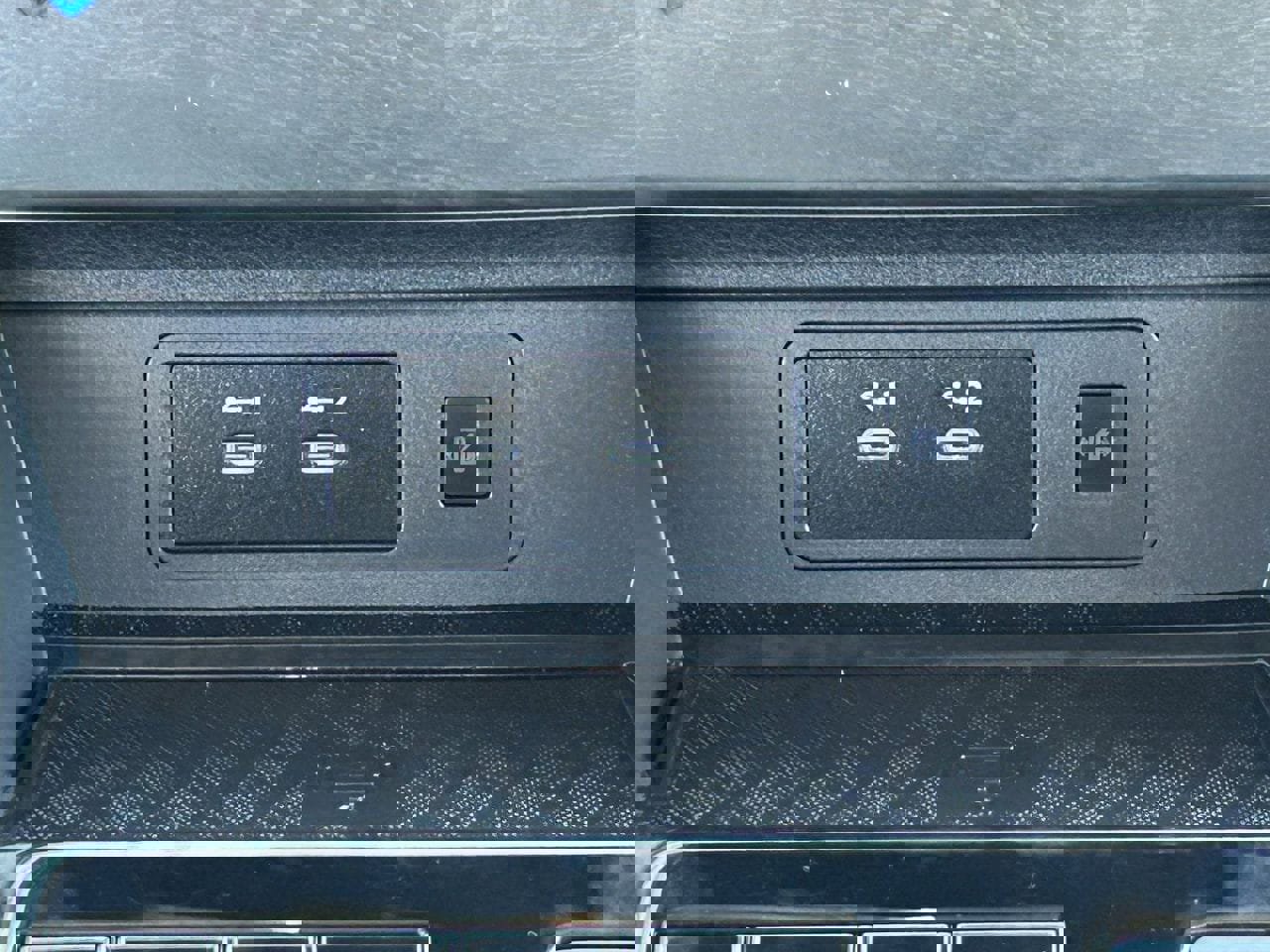 Certified 2025 Nissan Murano SV w/ Cargo Package image 22