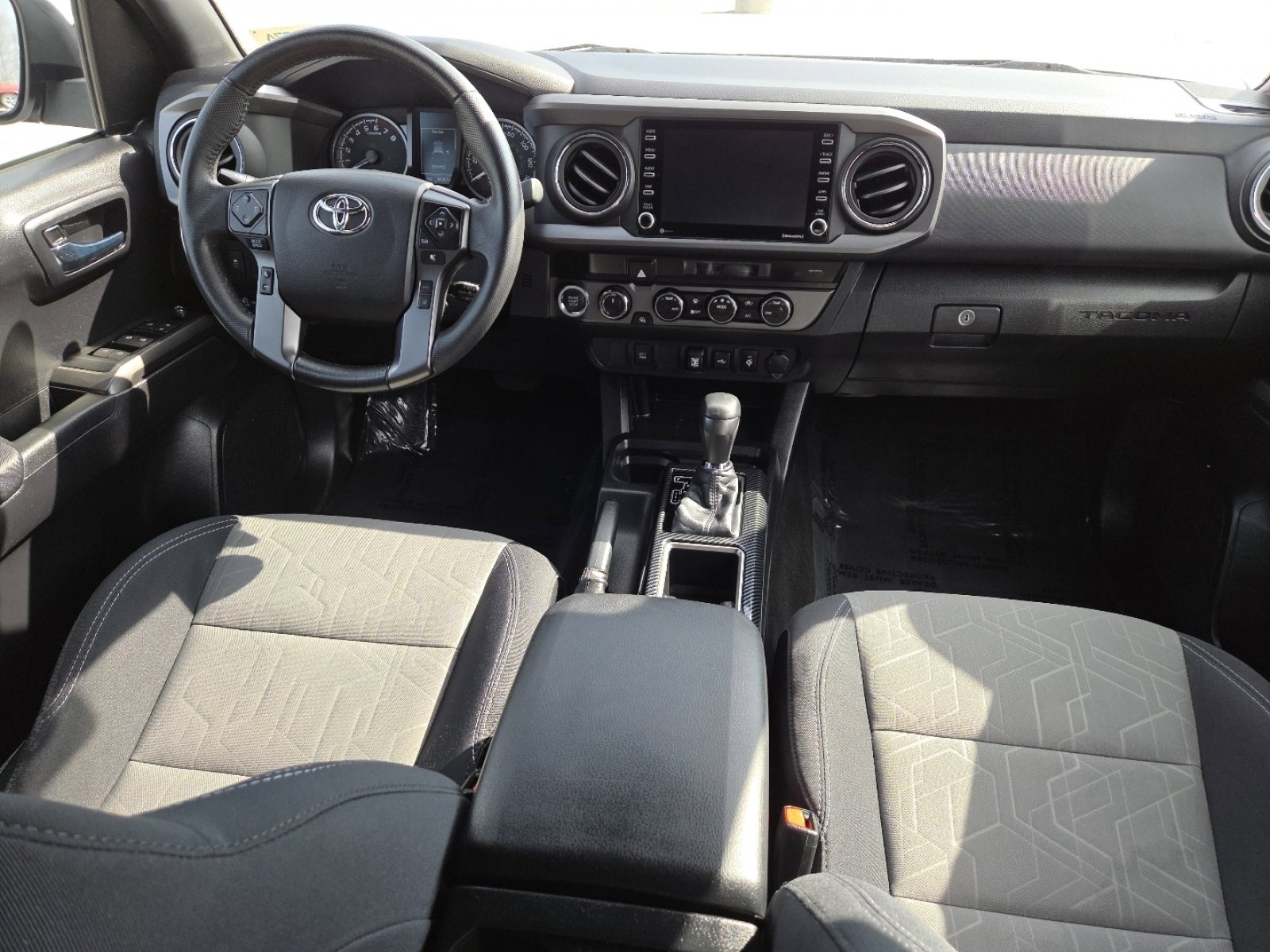 Used 2021 Toyota Tacoma TRD Off-Road image 24