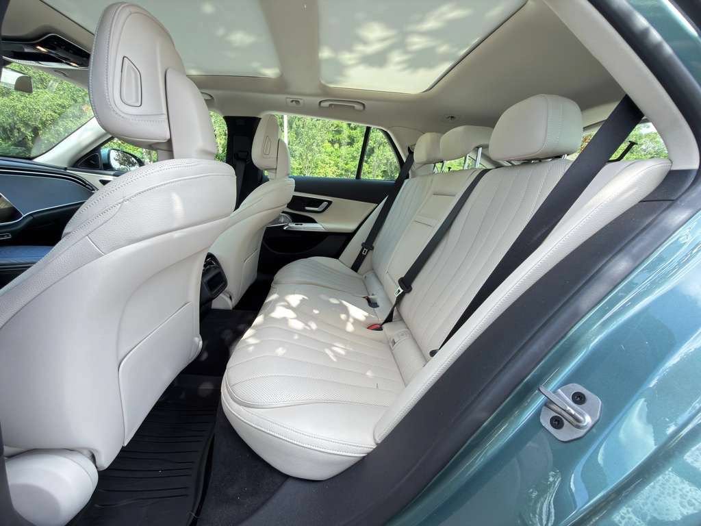 Used 2025 Mercedes-Benz E 450 4MATIC All-Terrain Wagon image 23