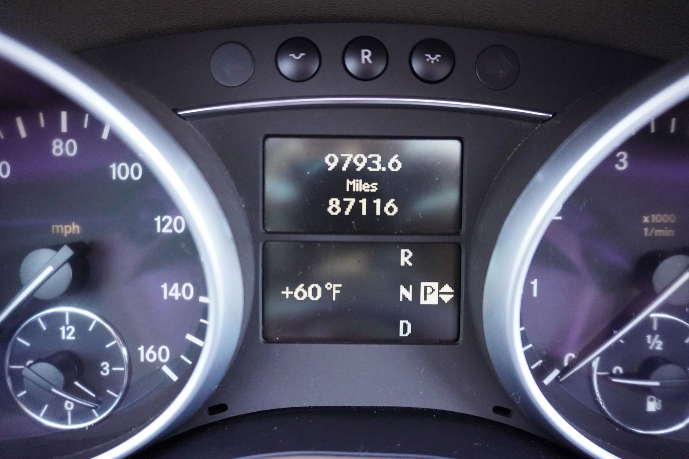 Used 2008 Mercedes-Benz ML 550 4MATIC image 25