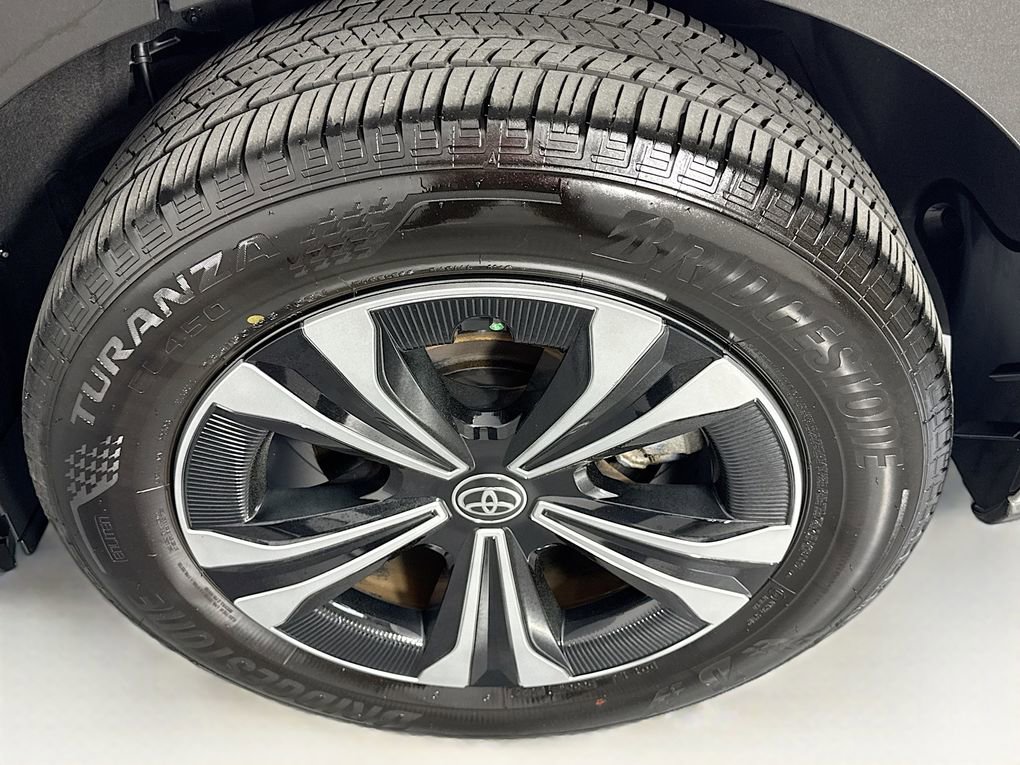 Used 2024 Toyota bZ4X XLE image 34