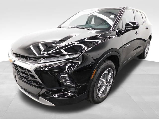 Used 2025 Chevrolet Blazer LT image 14