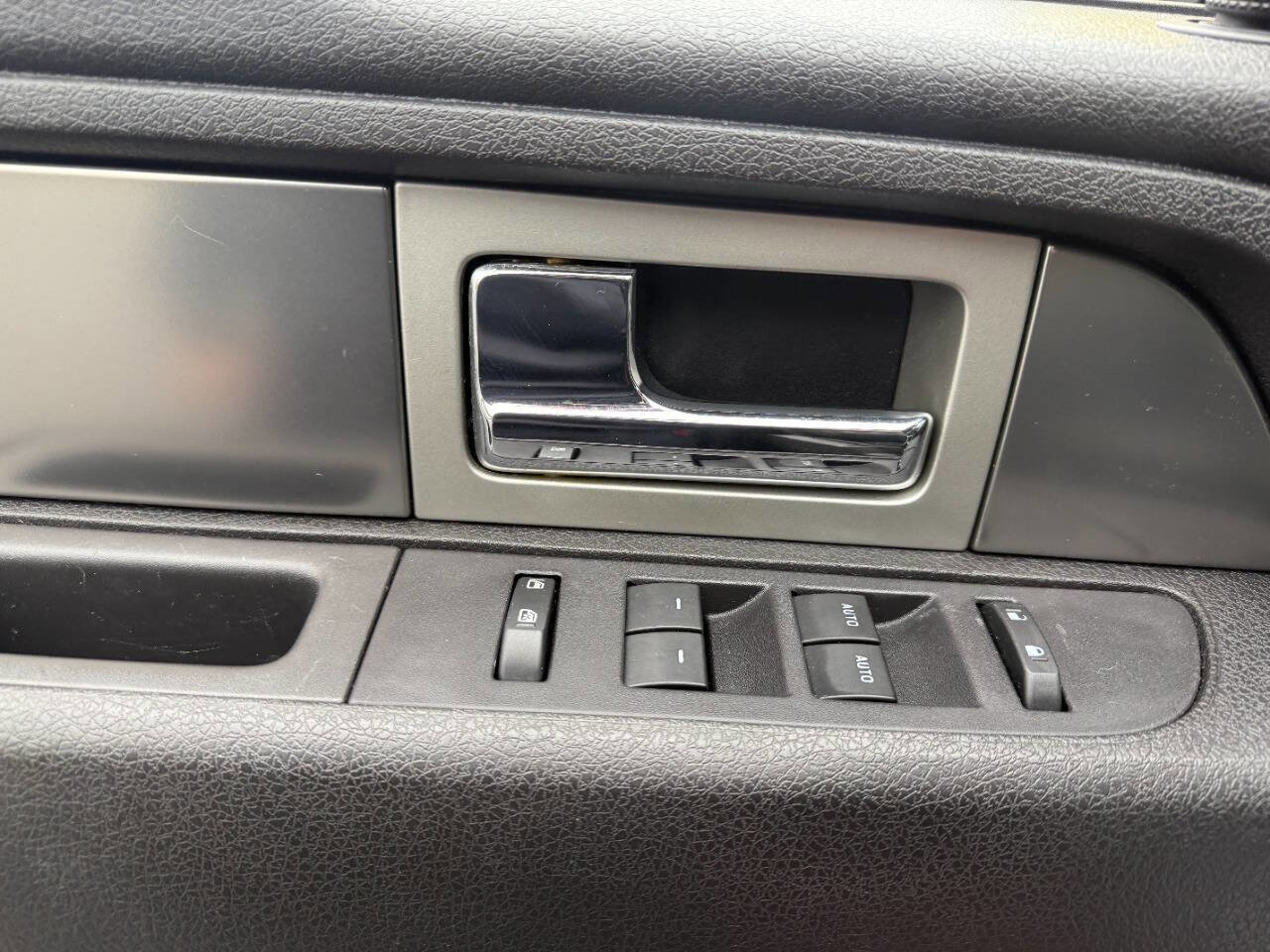 Used 2013 Ford F150 FX4 w/ Luxury Equipment Group image 19