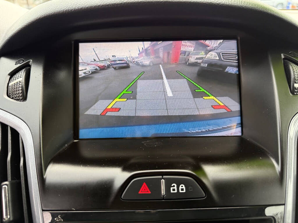Used 2014 Ford Focus Titanium image 32