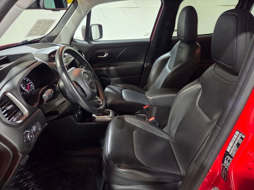 Certified 2021 Jeep Renegade Limited w/ Luxury Group II image 10