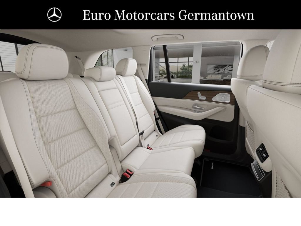 New 2026 Mercedes-Benz GLS 450 4MATIC image 5