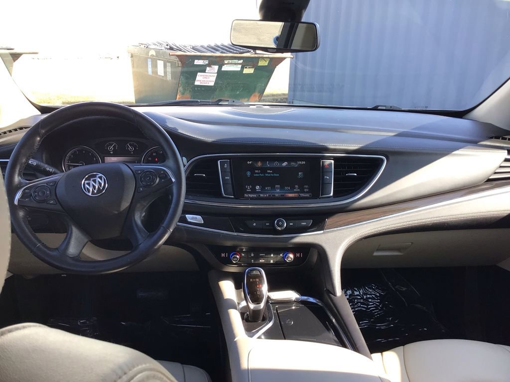 Used 2019 Buick Enclave Essence image 22