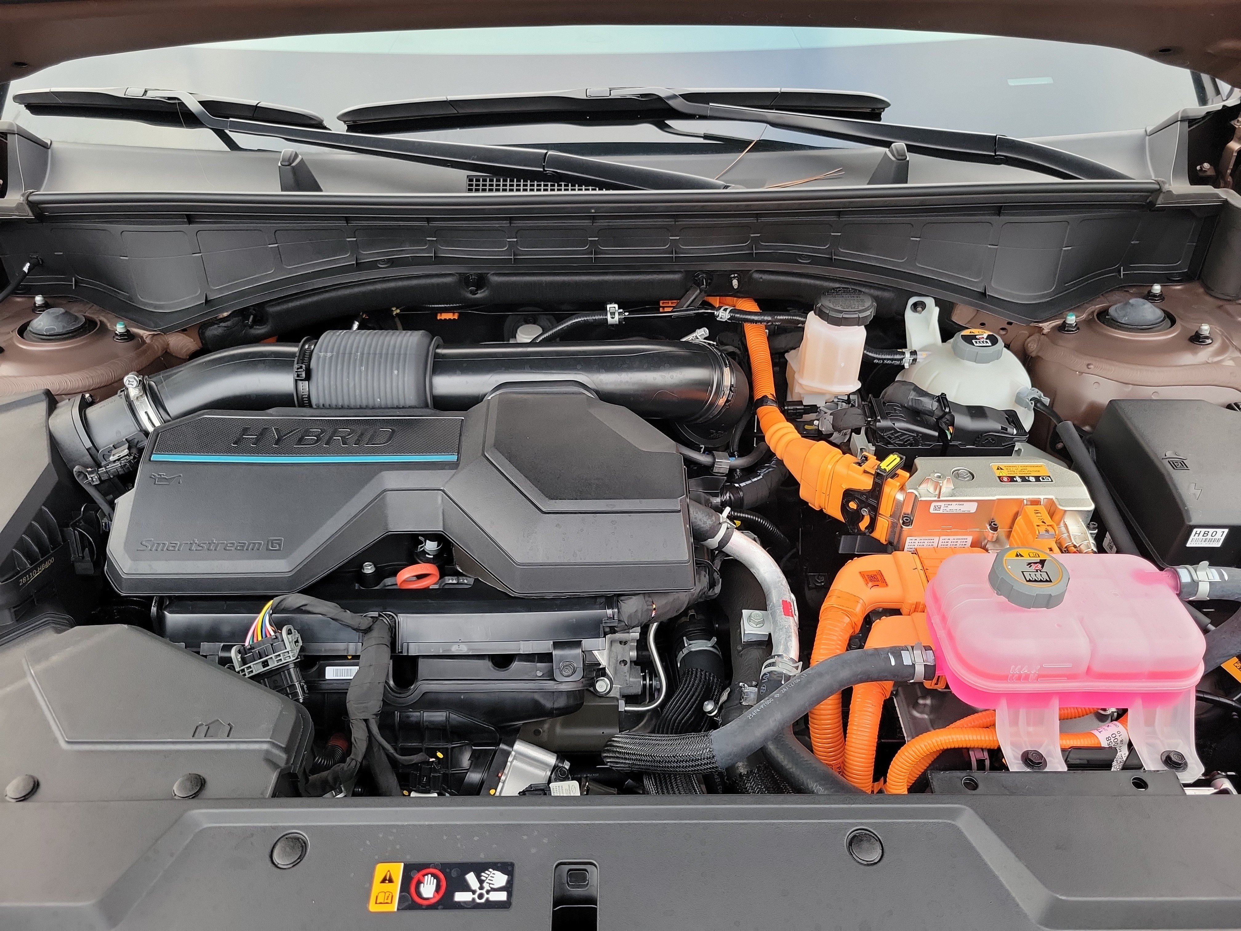 Certified 2025 Hyundai Santa Fe Limited AWD/4WD image 26