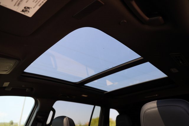 New 2026 Buick Enclave Avenir w/ Super Cruise Package image 11