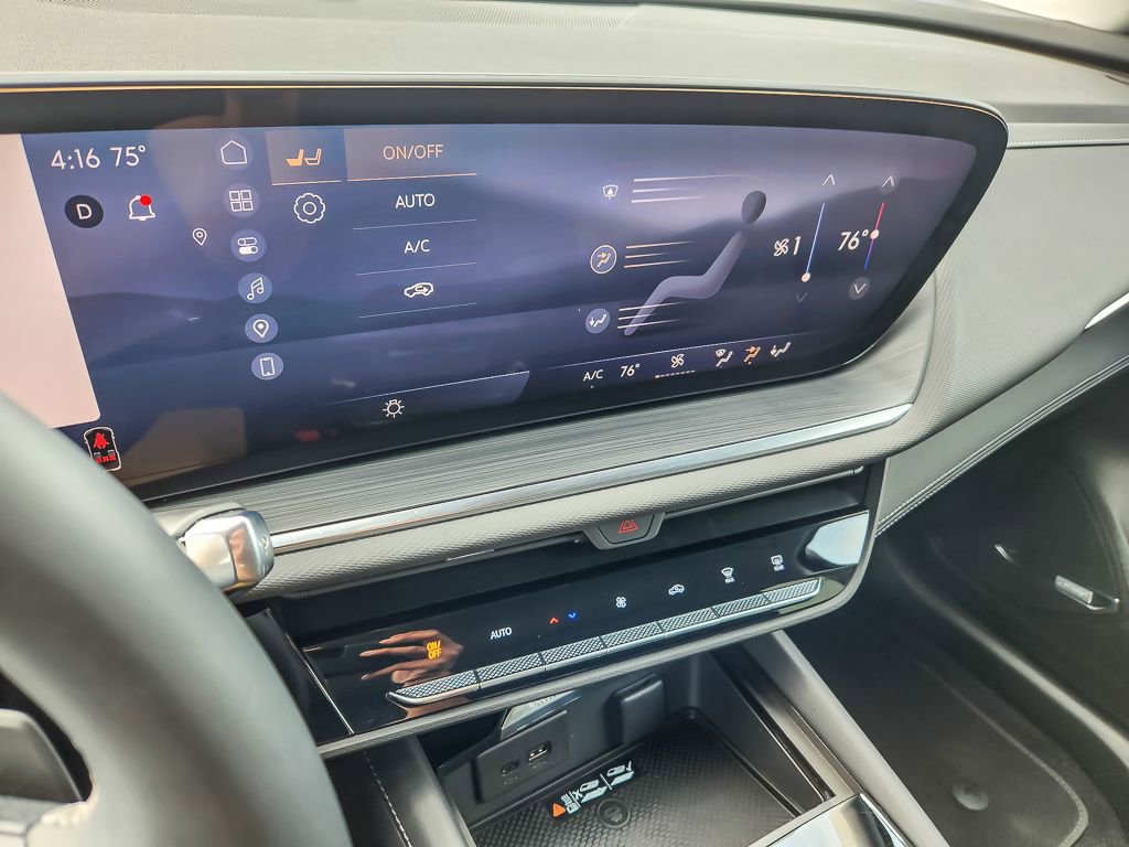 Certified 2025 Buick Envision Preferred image 13